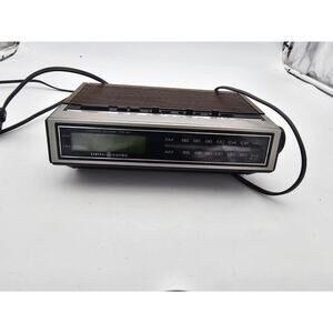 Vintage General Electric AM/FM Alarm Clock Radio Tested And Works! Used 7-4655A